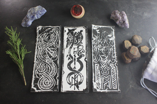 Linogravure : Découvrez le Processus de Création de Mes Marques-Pages Artisanaux - ScarletWolf