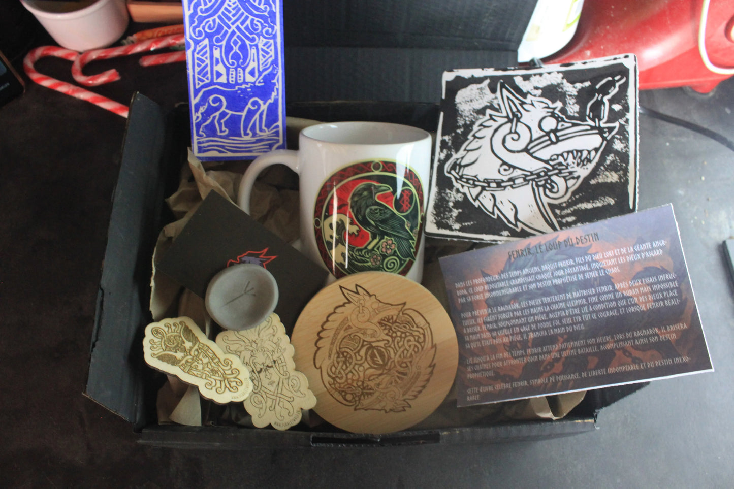 Le Cadeau Mythique pour un Père Légendaire : Pack "Fenrir, Loup du Destin - ScarletWolf