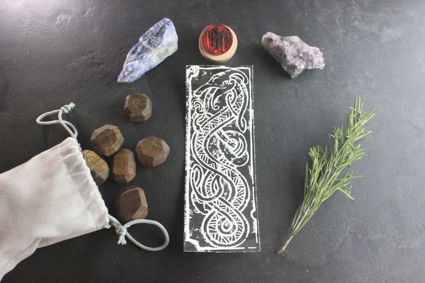 Jörmungandr, le serpent du monde - ScarletWolf